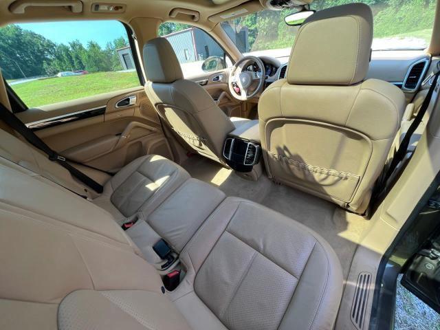 Photo 6 from auction – 2013 PORSCHE CAYENNE with VIN WP1AA2A29DLA05598