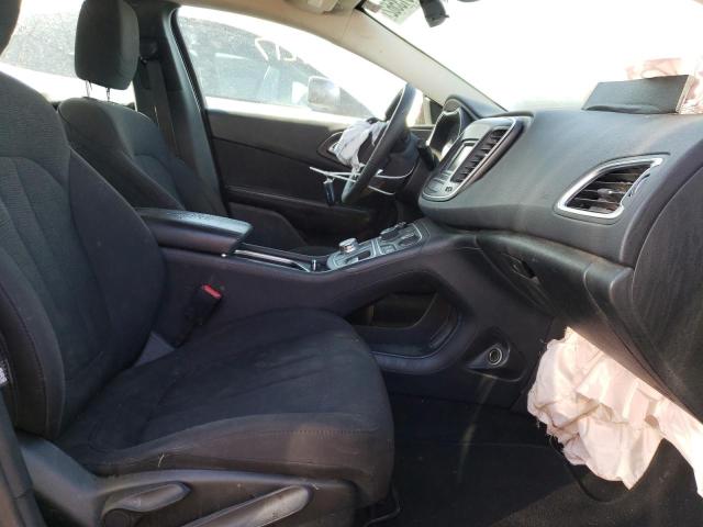 Photo 5 from auction – 2016 CHRYSLER 200 LIMITE with VIN 1C3CCCAB3GN183952