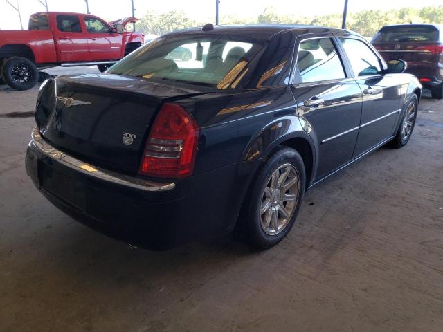 Photo 4 from auction – 2005 CHRYSLER 300C with VIN 2C3AA63H55H634952
