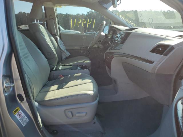 Photo 5 from auction – 2014 TOYOTA SIENNA XLE with VIN 5TDYK3DC9ES424283