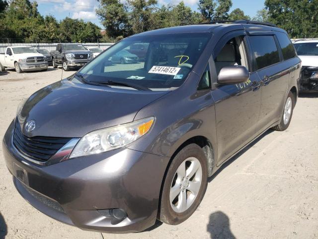 Photo 2 from auction – 2014 TOYOTA SIENNA LE with VIN 5TDKK3DC6ES430354