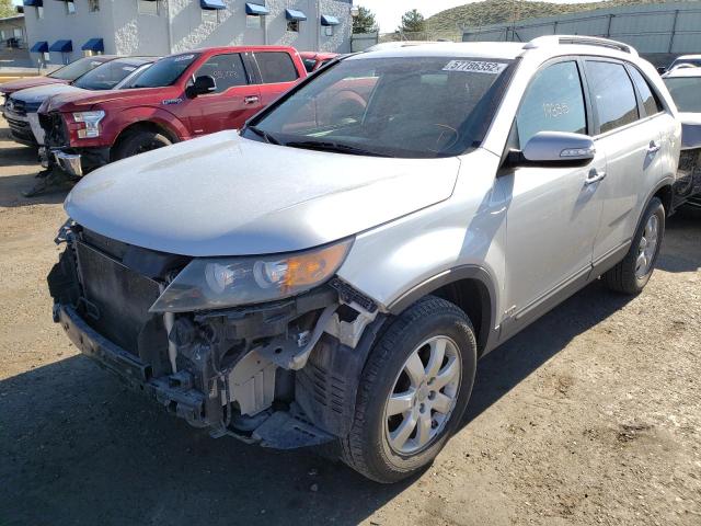 Photo 2 from auction – 2013 KIA SORENTO LX with VIN 5XYKTDA22DG402822