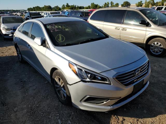 HYUNDAI SONATA SE 2017 with VIN 5NPE24AF0HH557063 - Photo from auction