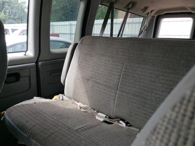 Photo 6 from auction – 2004 FORD ECONOLINE with VIN 1FBNE31L24HB25353