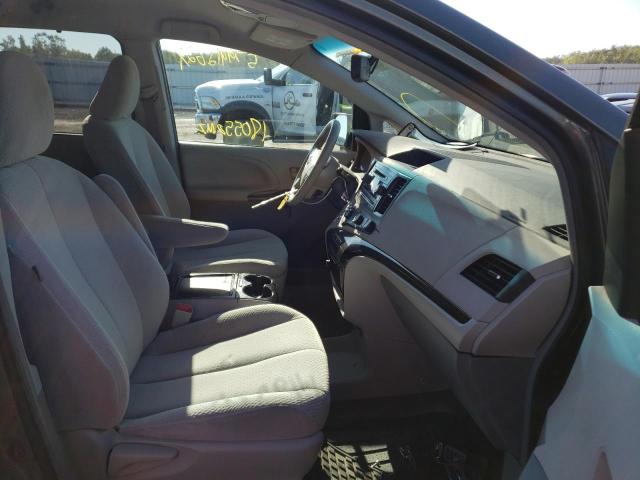 Photo 5 from auction – 2012 TOYOTA SIENNA LE with VIN 5TDKK3DC6CS261613