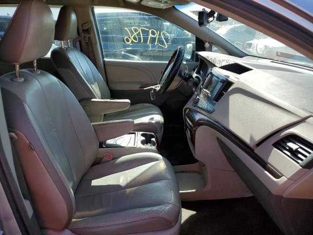 Photo 5 from auction – 2011 TOYOTA SIENNA XLE with VIN 5TDYK3DC1BS111305