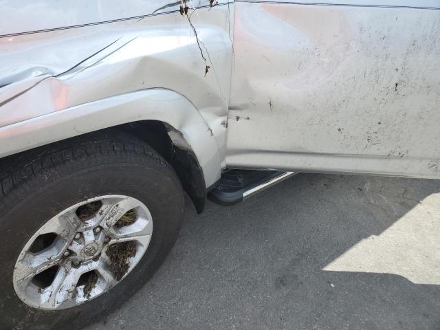 Photo 9 from auction – 2018 TOYOTA 4RUNNER SR with VIN JTEZU5JRXJ5188502