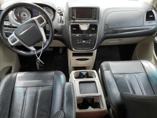 Photo 9 from auction – 2015 CHRYSLER TOWN & COU with VIN 2C4RC1BG2FR561569