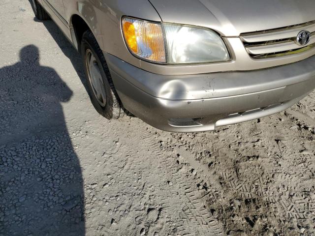 Photo 9 from auction – 2002 TOYOTA SIENNA LE with VIN 4T3ZF13C72U478206