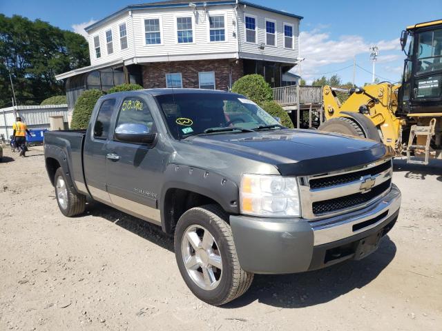 CHEVROLET SILVERADO 2011 with VIN 1GCRKREA1BZ214677 - Photo from auction