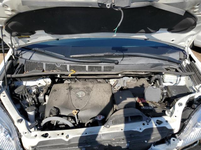 Photo 7 from auction – 2017 TOYOTA SIENNA XLE with VIN 5TDYZ3DC2HS830762