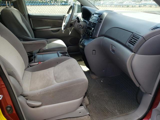Photo 5 from auction – 2010 TOYOTA SIENNA CE with VIN 5TDKK4CC9AS323090