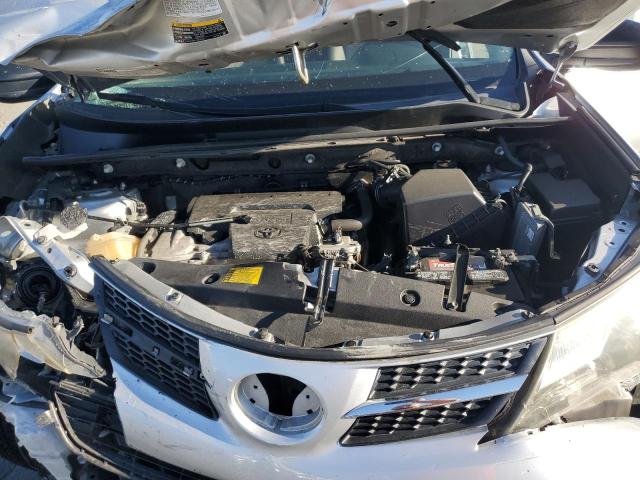 Photo 7 from auction – 2014 TOYOTA RAV4 LE with VIN JTMZFREV8EJ003048