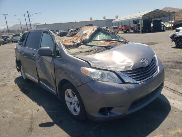 TOYOTA SIENNA LE 2017 with VIN 5TDKZ3DC4HS815329 - Photo from auction