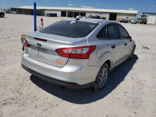 Photo 4 from auction – 2012 FORD FOCUS S with VIN 1FAHP3E22CL125438