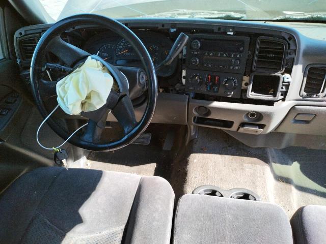 Photo 9 from auction – 2006 CHEVROLET SILVERADO with VIN 1GCEC19VX6Z128929