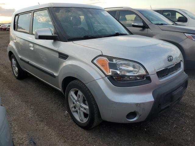 KIA SOUL + 2010 z numerem VIN KNDJT2A25A7066298 - Zdjęcie z aukcji