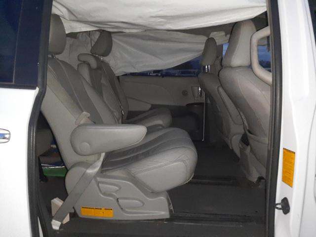 Photo 6 from auction – 2012 TOYOTA SIENNA XLE with VIN 5TDYK3DC7CS240747