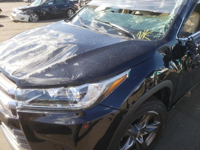 Photo 9 from auction – 2017 TOYOTA HIGHLANDER with VIN 5TDDZRFH9HS406277