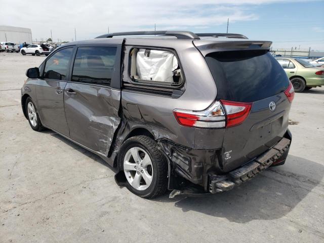 Photo 3 from auction – 2015 TOYOTA SIENNA LE with VIN 5TDKK3DC6FS654659