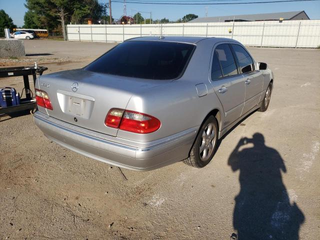 Zdjęcie 4 z aukcji – 2002 MERCEDES-BENZ E 320 z VIN WDBJF65J42B398357