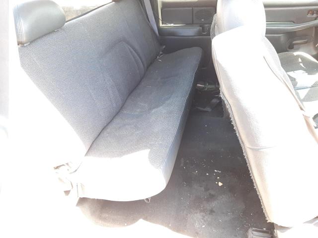Photo 6 from auction – 2000 CHEVROLET SILVERADO with VIN 1GCEC19VXYZ155938