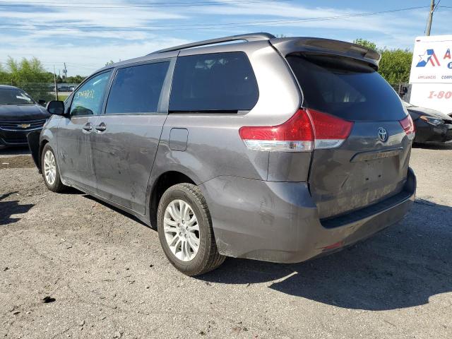 Photo 3 from auction – 2014 TOYOTA SIENNA XLE with VIN 5TDYK3DCXES419397