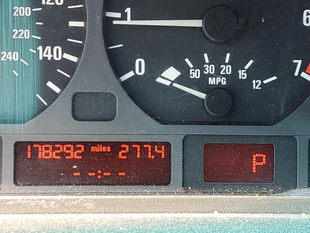 Photo 8 from auction – 2001 BMW 325 I with VIN WBAAV33461FU94415