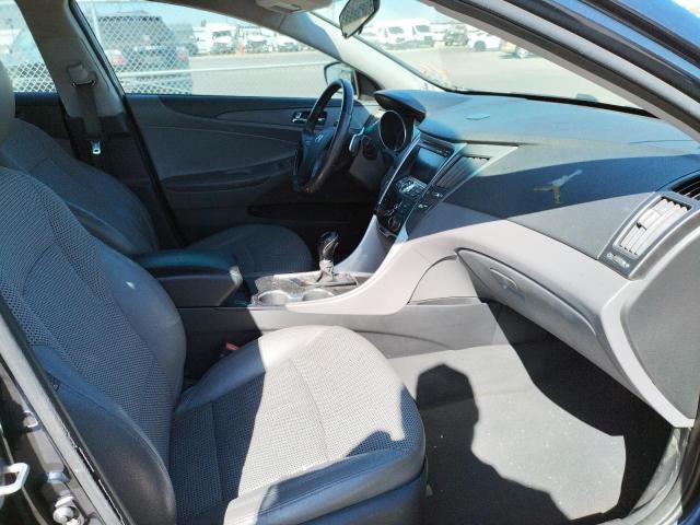 Photo 5 from auction – 2011 HYUNDAI SONATA SE with VIN 5NPEC4AC5BH204392