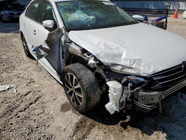 Photo 9 from auction – 2017 VOLKSWAGEN JETTA SE with VIN 3VWDB7AJ9HM294239