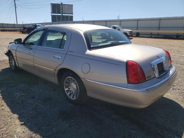 Photo 3 from auction – 2000 LINCOLN TOWN CAR S with VIN 1LNHM82W0YY813645