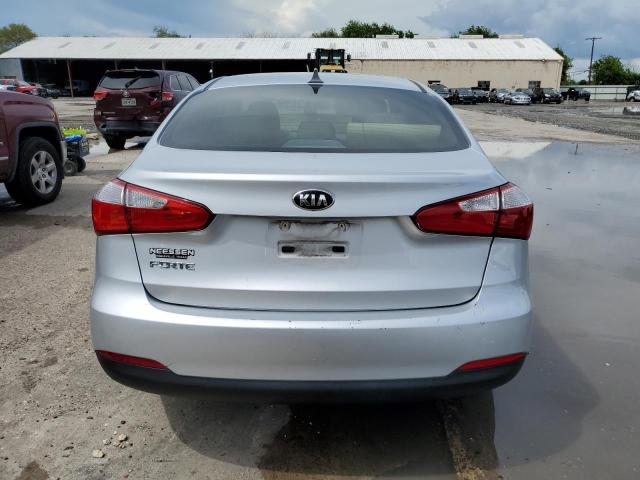 Photo 9 from auction – 2016 KIA FORTE LX with VIN KNAFK4A67G5496570