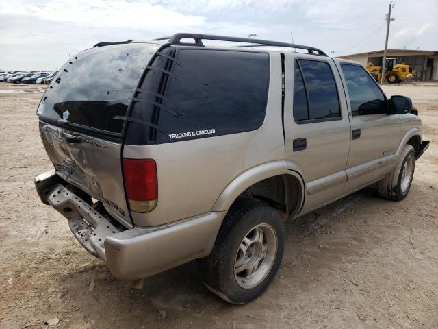 Photo 4 from auction – 2002 CHEVROLET BLAZER with VIN 1GNCS13W32K229607