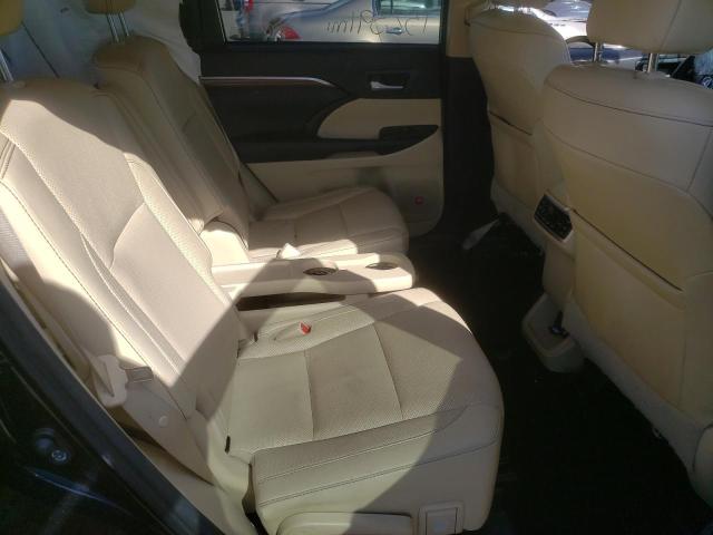 Photo 6 from auction – 2017 TOYOTA HIGHLANDER with VIN 5TDDZRFH9HS406277