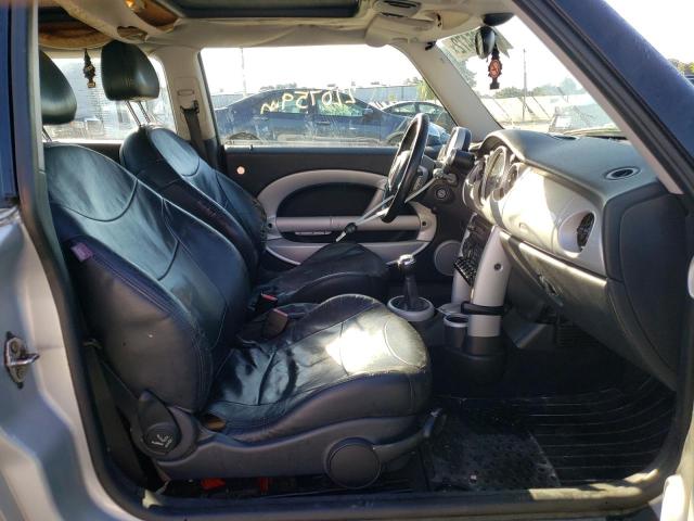 Photo 5 from auction – 2004 MINI COOPER S with VIN WMWRE33484TD89774