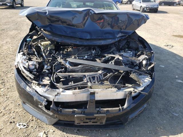 Photo 9 from auction – 2017 HONDA CIVIC LX with VIN 2HGFC2F51HH541390