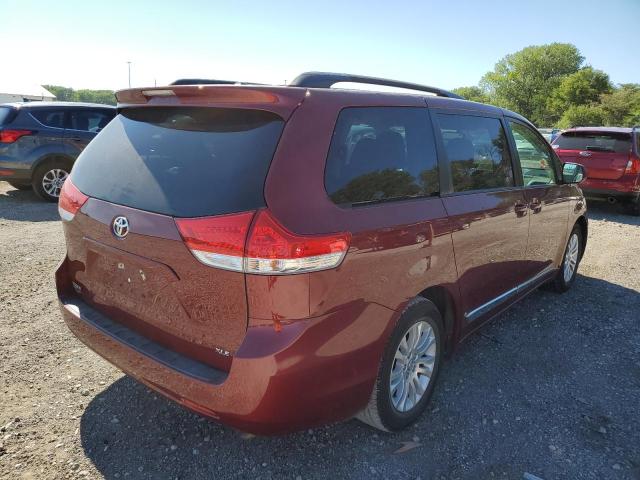 Photo 4 from auction – 2013 TOYOTA SIENNA XLE with VIN 5TDYK3DC1DS373344