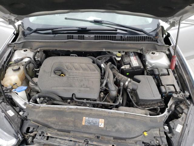 Photo 7 from auction – 2016 FORD FUSION SE with VIN 3FA6P0HD2GR267136
