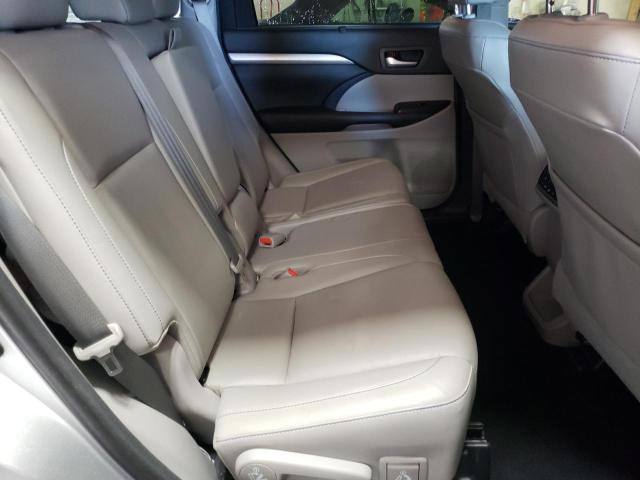 صورة رقم 6 من المزاد - 2018 TOYOTA HIGHLANDER مع VIN 5TDJZRFH9JS489203