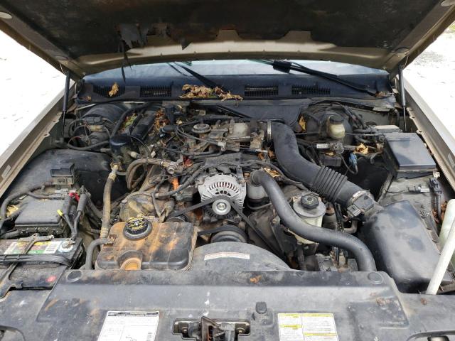 Photo 7 from auction – 2000 MERCURY GRAND MARQ with VIN 2MEFM75W9YX633144