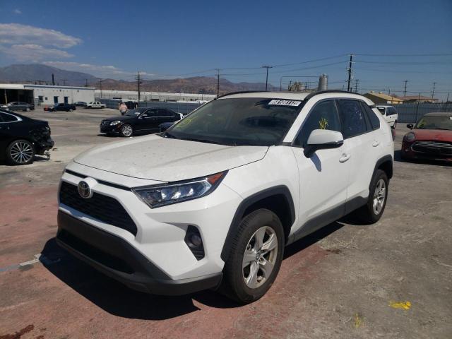 Photo 2 from auction – 2021 TOYOTA RAV4 XLE with VIN 2T3W1RFV2MC096392