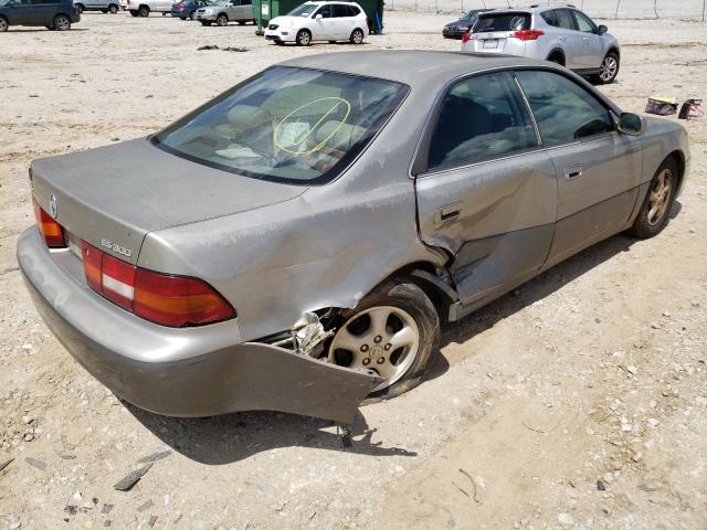 Photo 4 from auction – 1997 LEXUS ES 300 with VIN JT8BF22G8V5006747