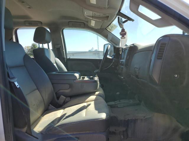 Photo 5 from auction – 2019 CHEVROLET SILVERADO with VIN 2GB2KREG2K1139670