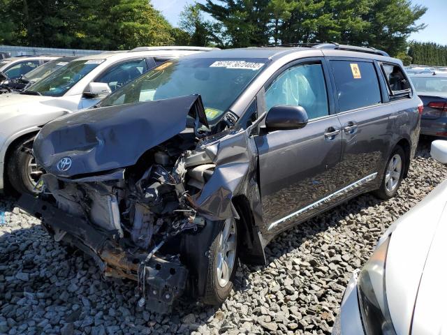 Photo 2 from auction – 2016 TOYOTA SIENNA LE with VIN 5TDKK3DC2GS741685