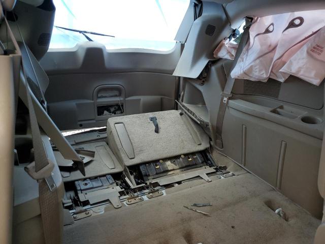 Photo 9 from auction – 2013 CHRYSLER TOWN & COU with VIN 2C4RC1BG4DR747689