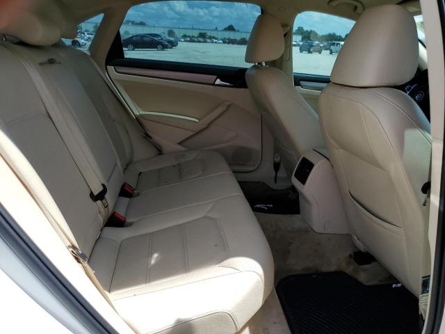 Photo 6 from auction – 2015 VOLKSWAGEN PASSAT SE with VIN 1VWBV7A34FC078801