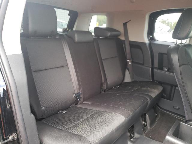 Photo 6 from auction – 2013 TOYOTA FJ CRUISER with VIN JTEZU4BF5DK012848