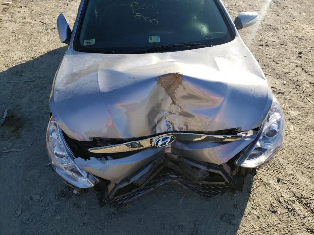 Photo 7 from auction – 2015 HYUNDAI SONATA HYB with VIN KMHEC4A4XFA127097