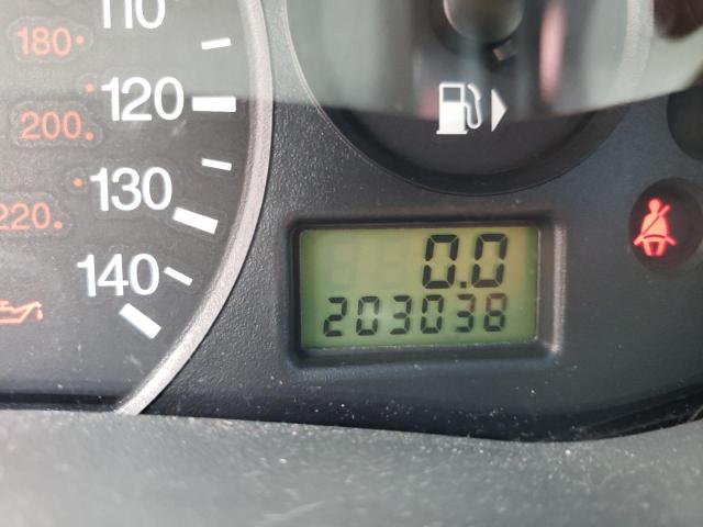 Photo 8 from auction – 2005 FORD FOCUS ZX4 with VIN 1FAFP34N65W124880