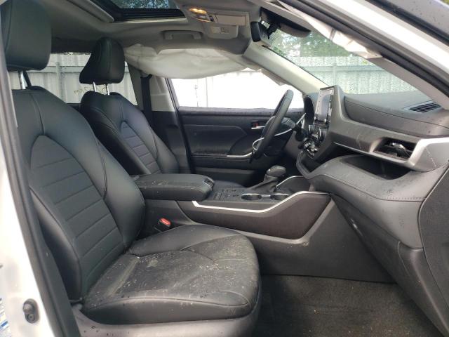 Photo 5 from auction – 2022 TOYOTA HIGHLANDER with VIN 5TDGZRBH9NS573978